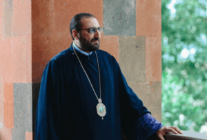 Եպիսկոպոս Արշակ Խաչատրյանը հայտնում է, որ իր դեմ ընթացող իրադարձությունները եկեղեցու դեմ արշավի դրսևորում են