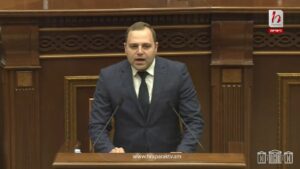 Կարկառուն ՔՊ-ական պատգամավորներից մեկը ուղտերթ ասելով տեսնես ո՞ւմ նկատի ունի։