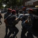 Երևանի փողոցներում առաջին ձյան կաթիլները բացահայտում են մի ցավալի իրականություն