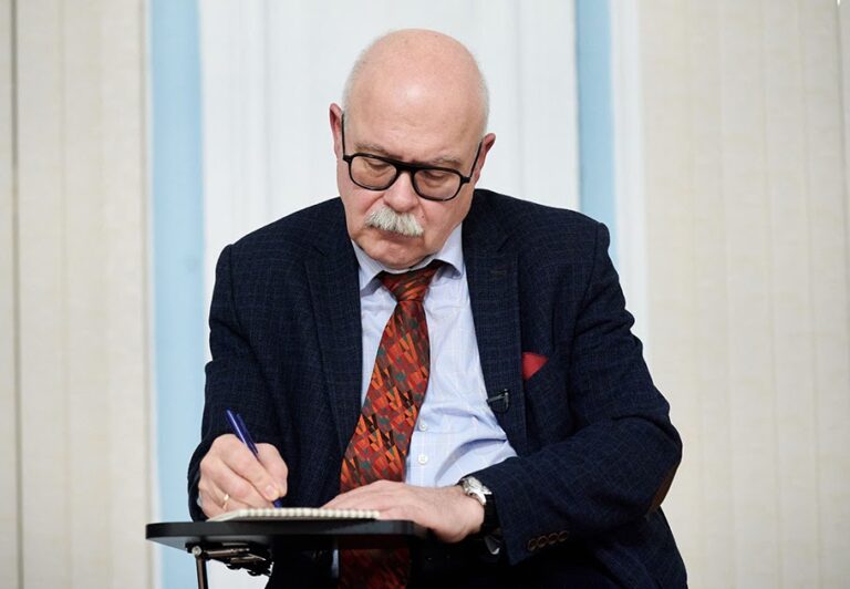 Կալիգուլայի ձիերն ու 21-րդ դարի ցուցակագրումը