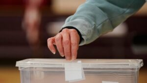 Ընտրություններից առաջ կենսաթոշակների բարձրացումը՝ ընտրակաշառքի դեմքով